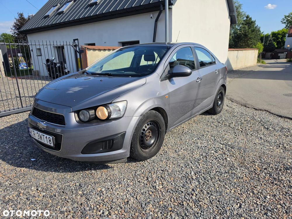 Chevrolet Aveo 1.2 LT - 1