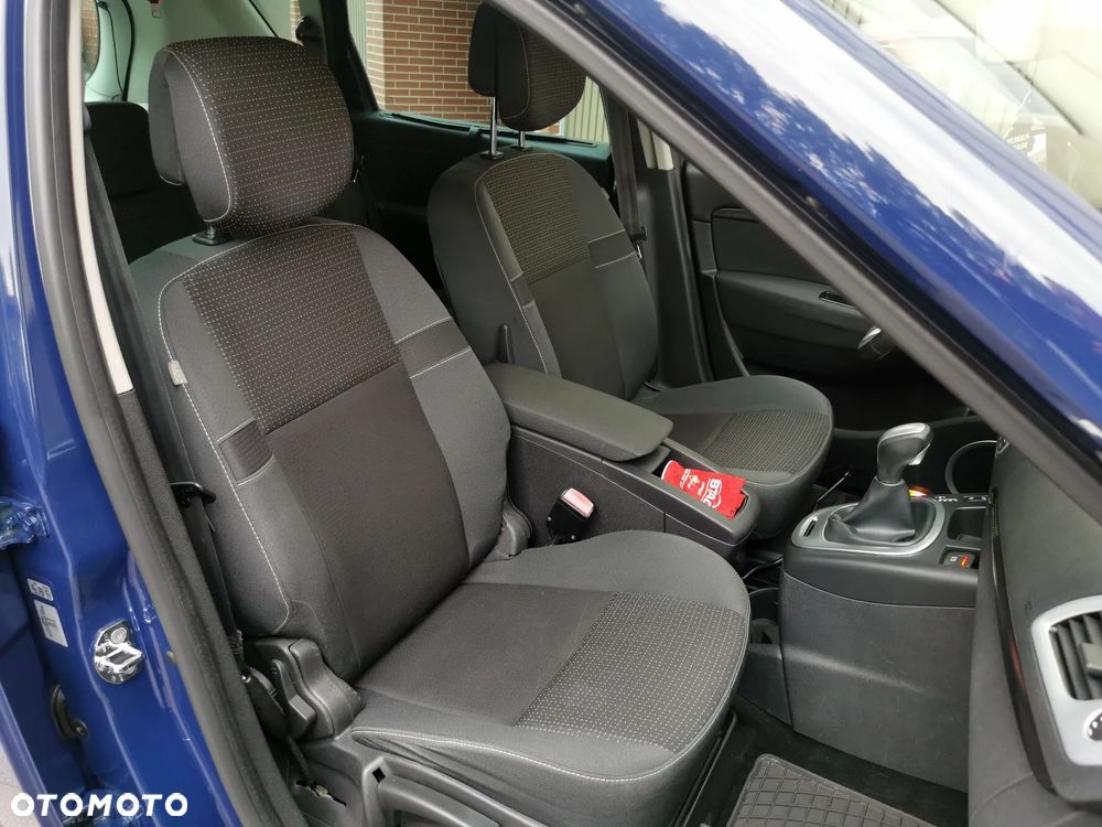 Renault Scenic 2.0 16V Privilege CVT - 9