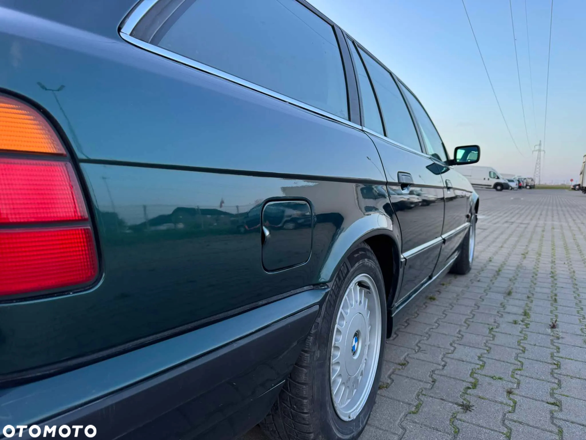 BMW Seria 5 525i Touring - 9