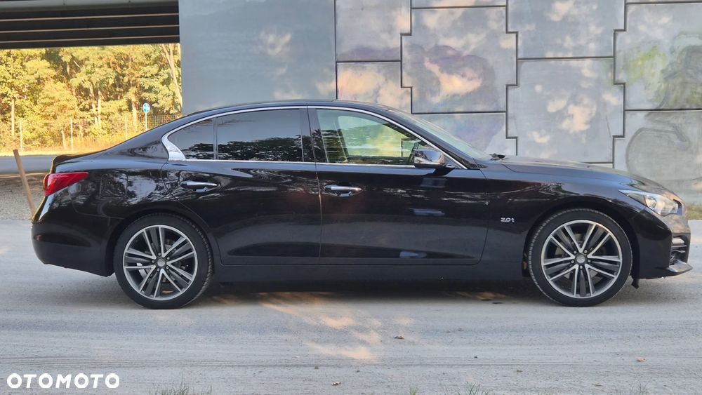 Infiniti Q50 2.0t Sport EU6 - 12