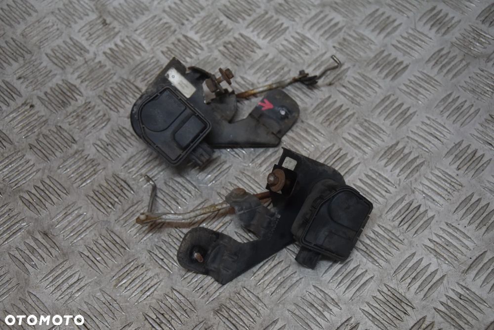 JEEP CHEROKEE XJ LIFT SILNICZEK LAMPY LEWY PRAWY PRZÓD - 1