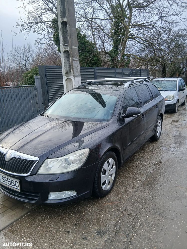 Skoda Octavia 2.0 TDI DPF Ambiente - 2