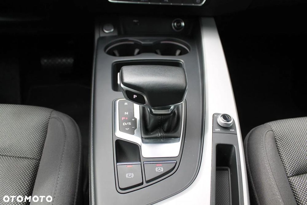 Audi A4 Avant 35 TFSI mHEV Advanced S tronic - 12