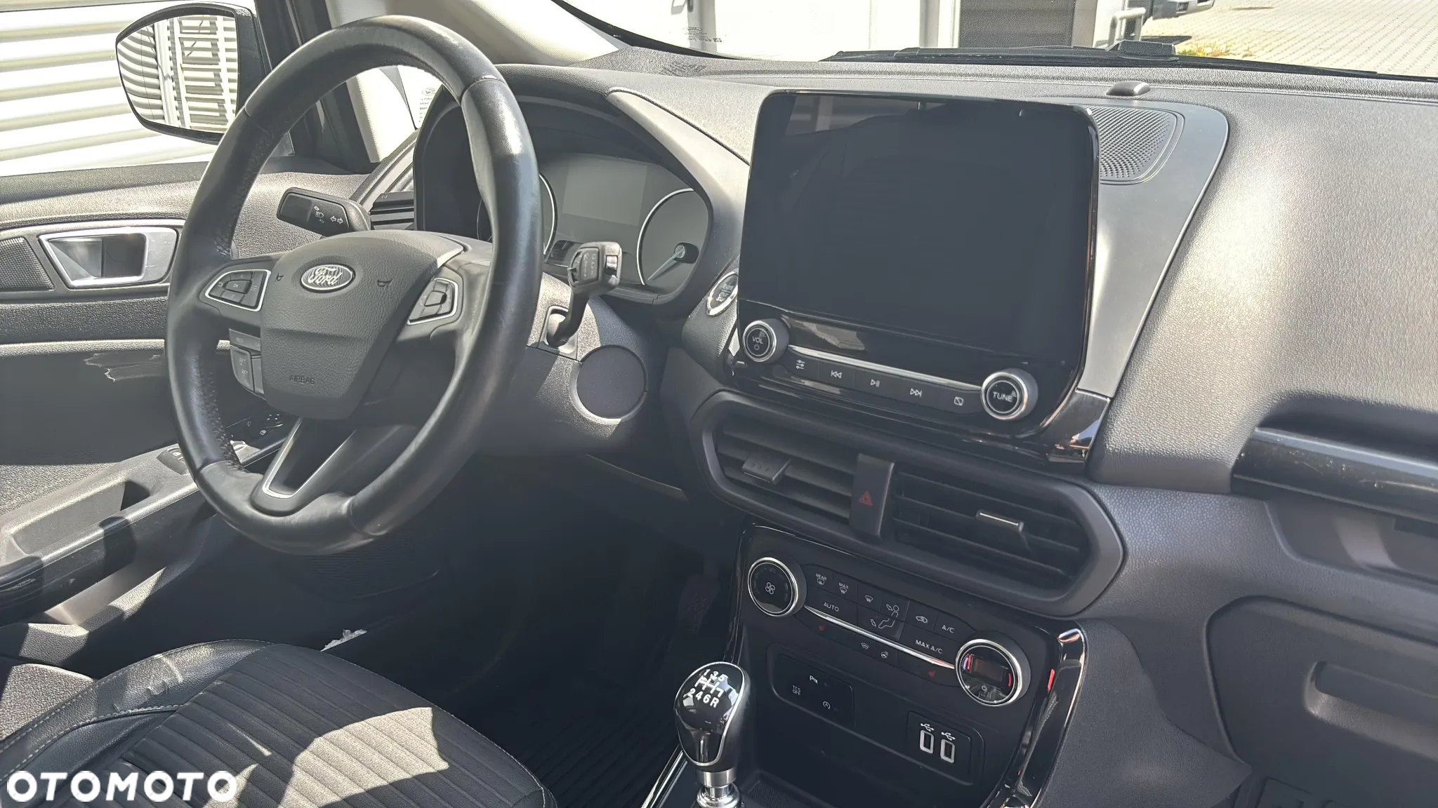 Ford EcoSport - 26