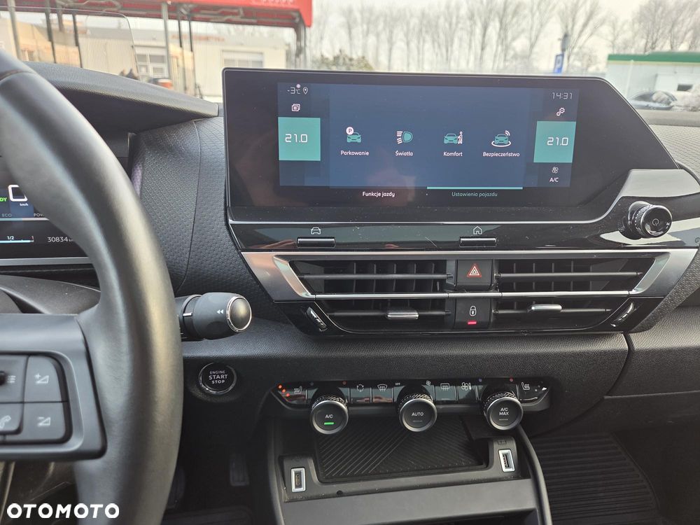 Citroën C4 EV136 50kWh Shine - 19