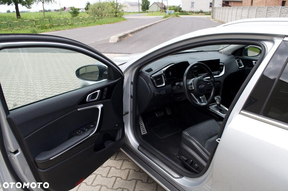 Kia XCeed - 6