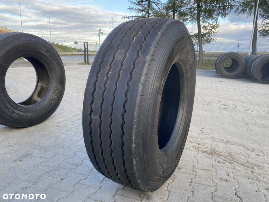 385/65R22.5 Opona PIRELLI Itineris T 90 series t90 8-9mm Naczepa - 1