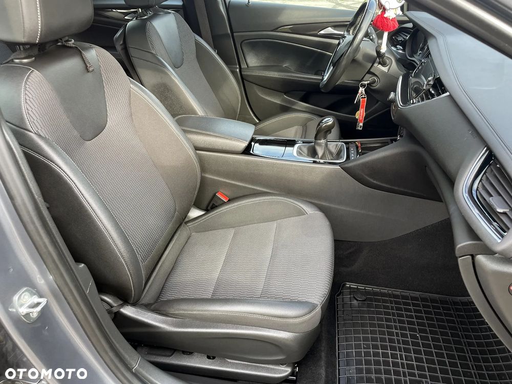 Opel Insignia 2.0 CDTI Elegance S&S - 11