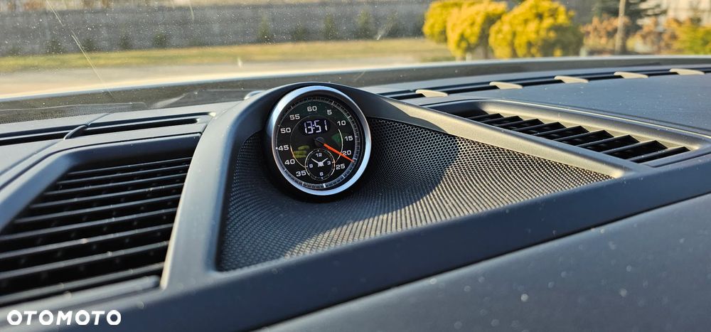Porsche Panamera - 4
