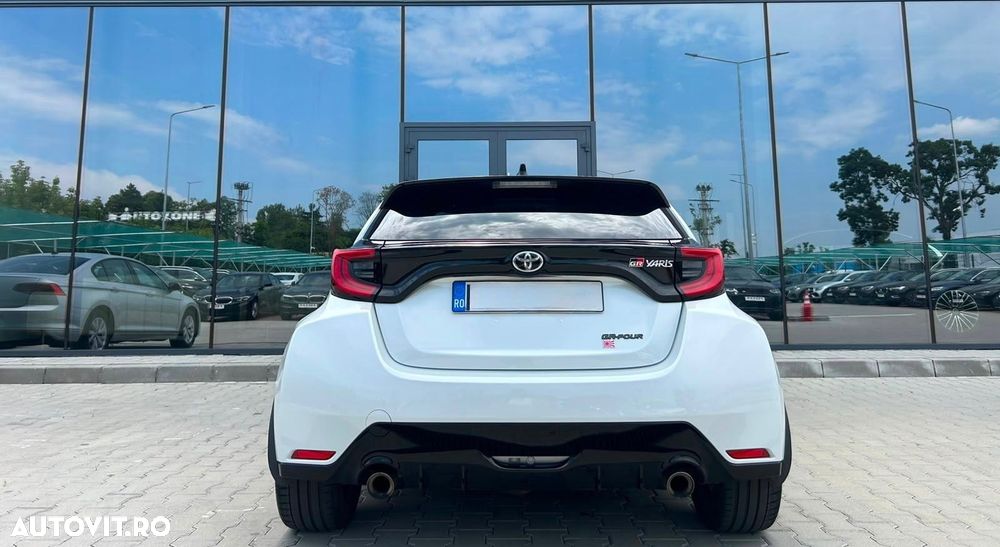 Toyota Yaris - 9