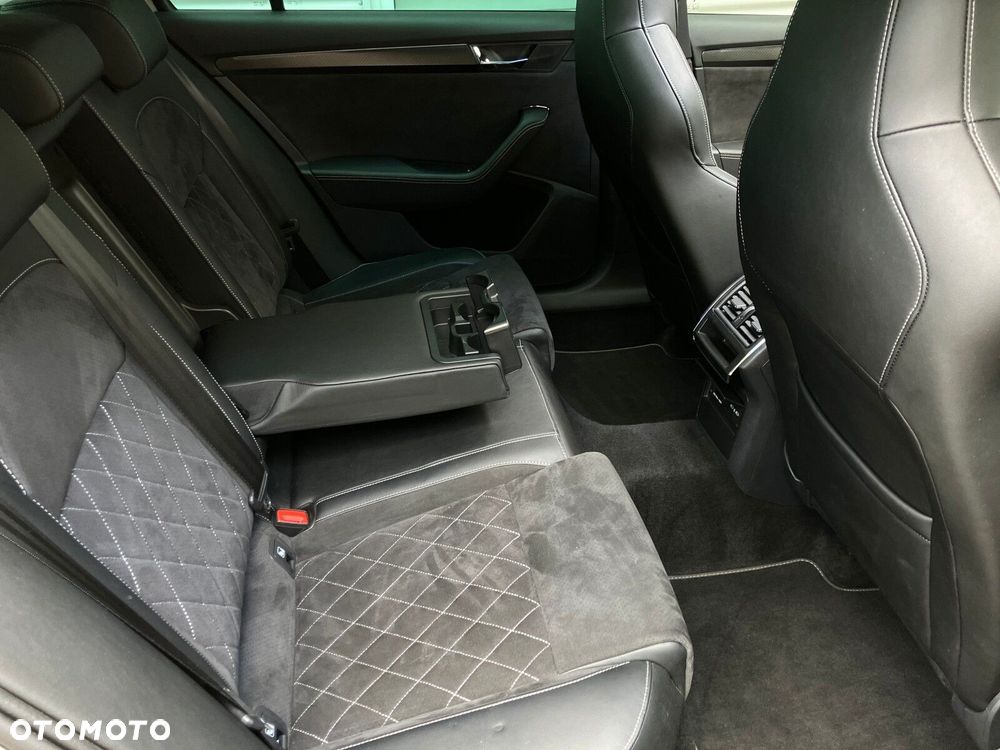 Skoda Superb 2.0 TDI SCR Sportline DSG - 10