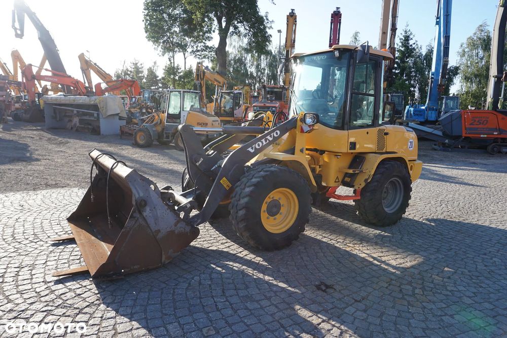 Volvo L 30G 5100h Krokodyl Widly - 6