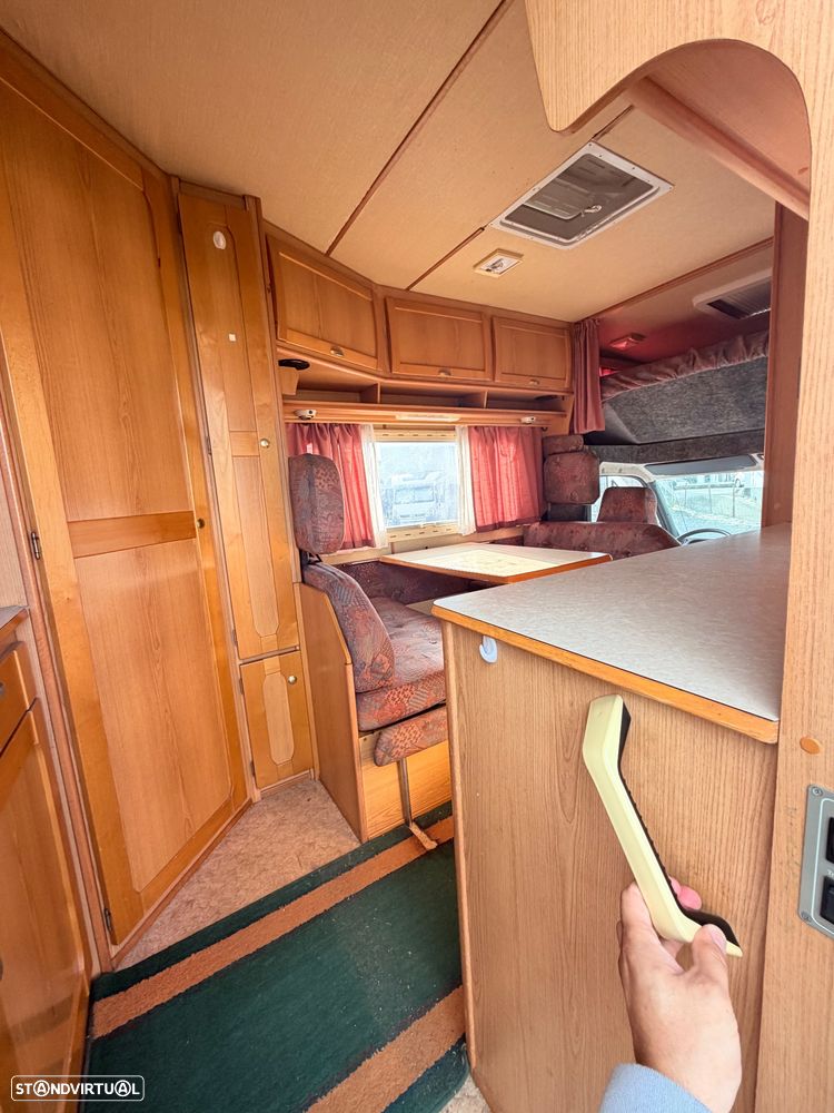 Euramobil Euramobil Fiat Ducato 2.5D motor iveco - 6 lugares livrete - 8