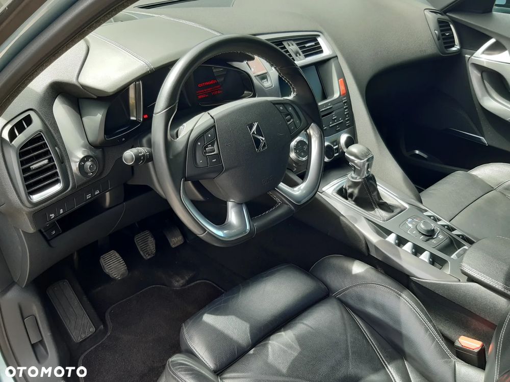 Citroën DS5 2.0 HDi SoChic - 28