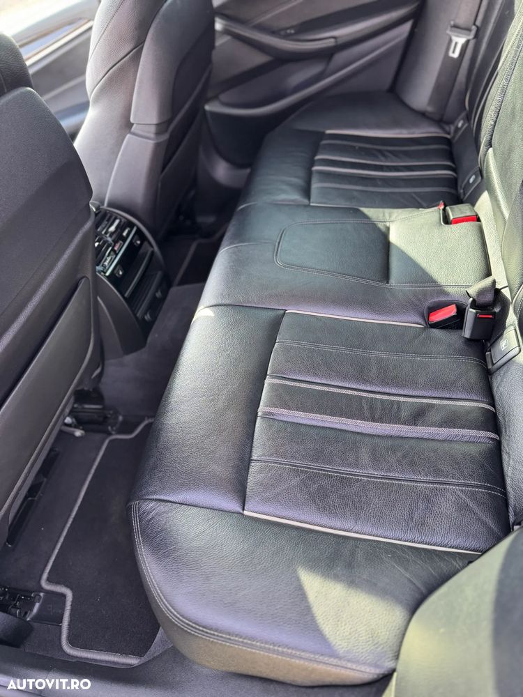 BMW Seria 5 520d xDrive Aut. Luxury Line - 11