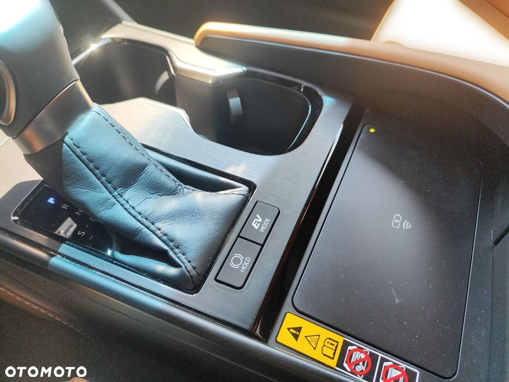 Lexus ES 300h Business Edition - 20