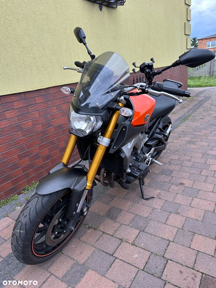 Yamaha MT - 6