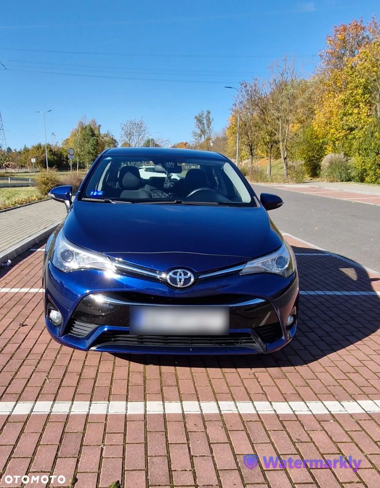 Toyota Avensis 2.0 D-4D Prestige - 6