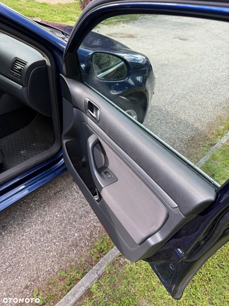 Volkswagen Golf 1.9 TDI Comfortline DSG - 19