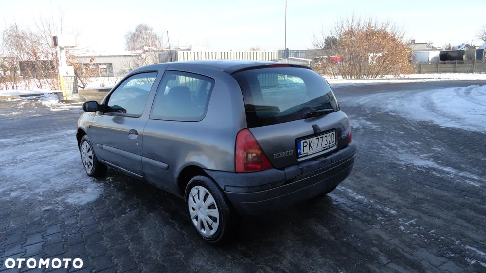 Renault Clio 1.2i MTV - 5