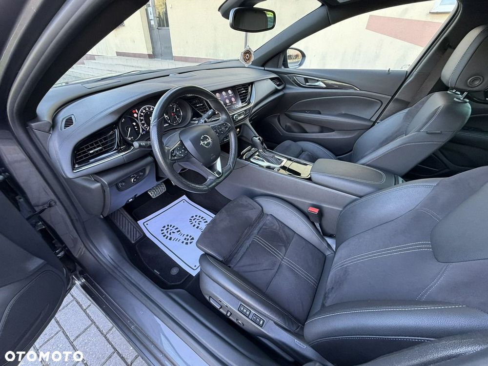 Opel Insignia - 18
