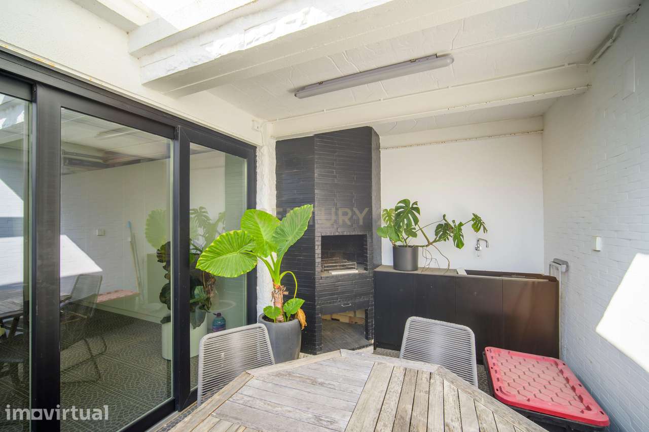 APARTAMENTO T5 REMODELADA À BEIRA-MAR EM CASCAIS - Grande imagem: 4/46