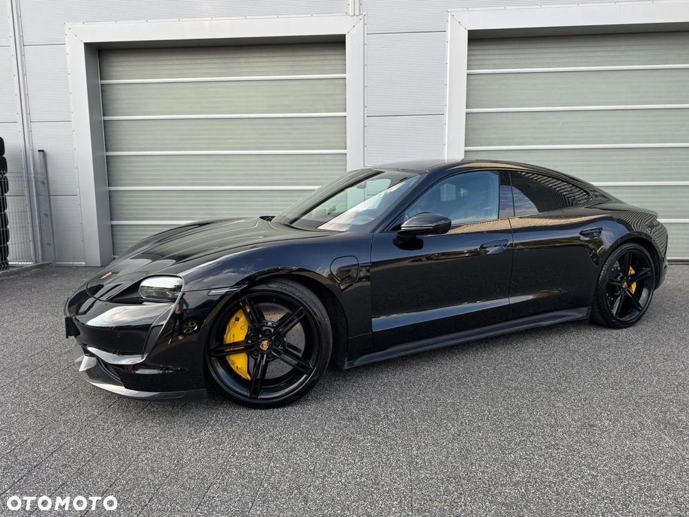 Porsche Taycan - 26