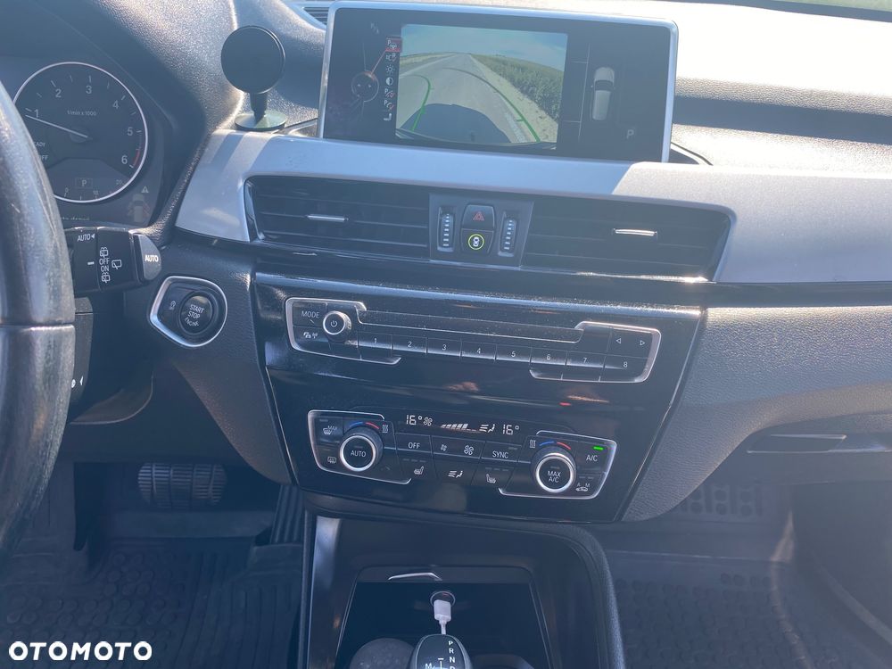 BMW X1 xDrive20d xLine sport - 13