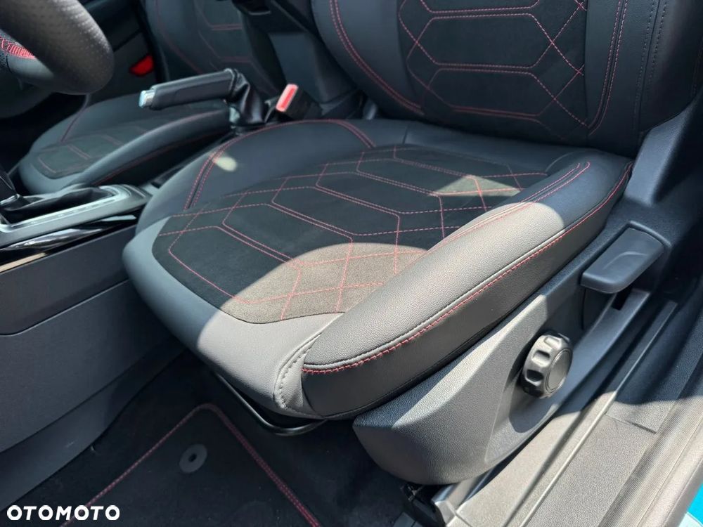 Ford Puma 1.0 EcoBoost mHEV ST-Line X DCT - 11