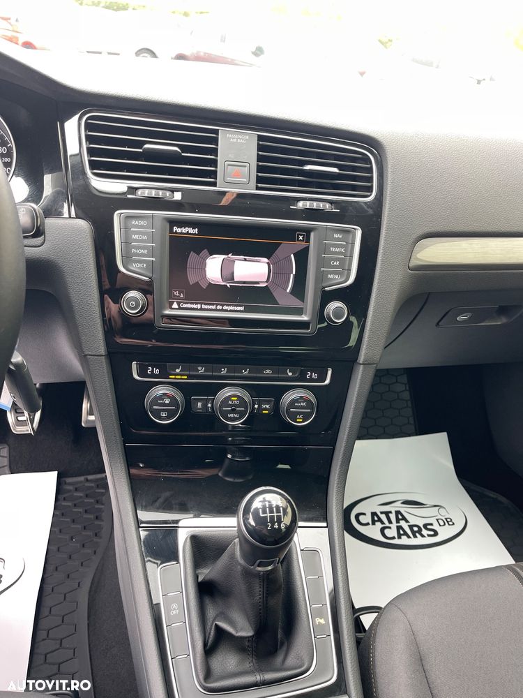 Volkswagen Golf 1.2 TSI BlueMotion Technology Allstar - 32