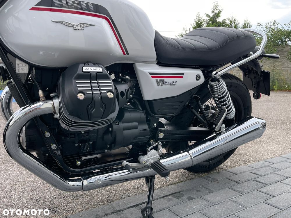 Moto Guzzi V7 - 27