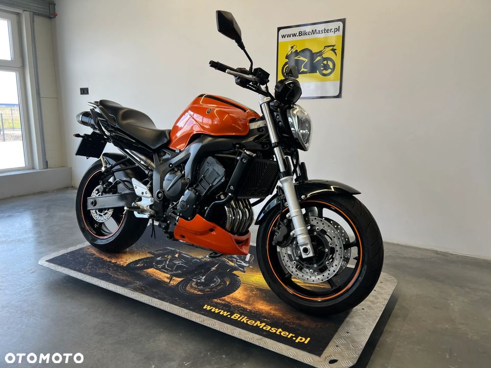 Yamaha FZ6 - 4
