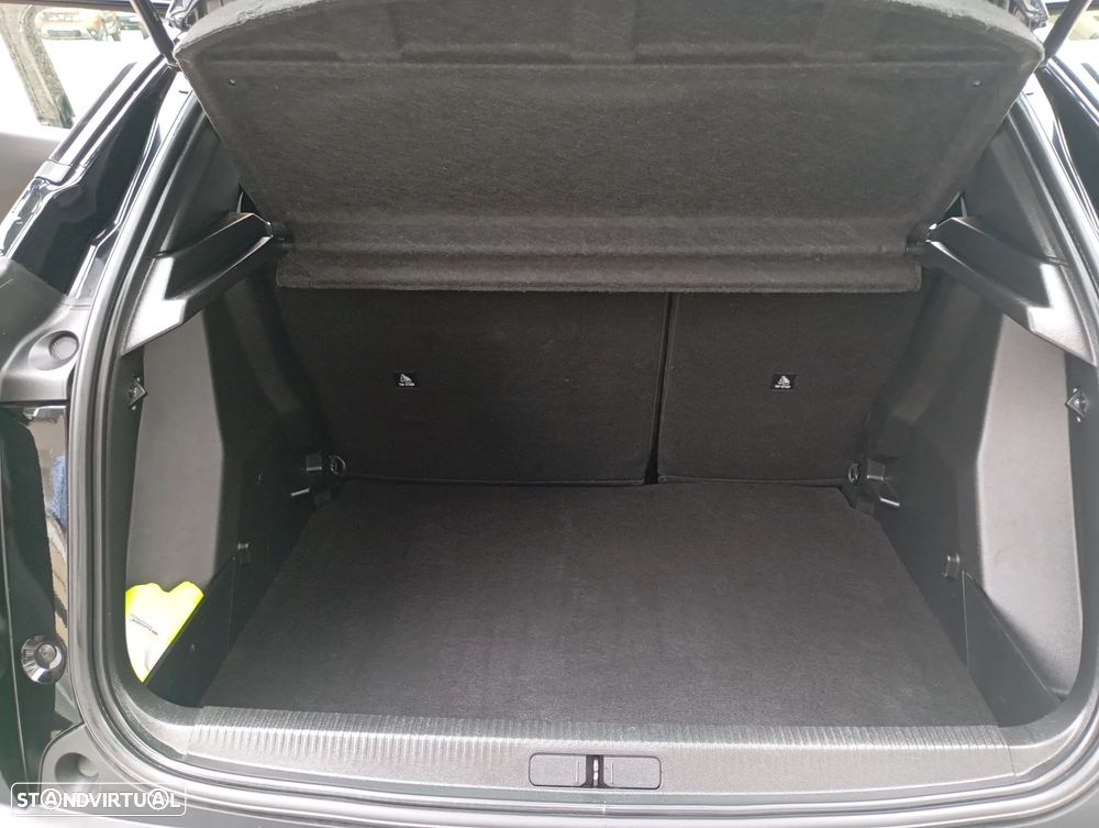 Peugeot 2008 PureTech 130 EAT8 Active - 12