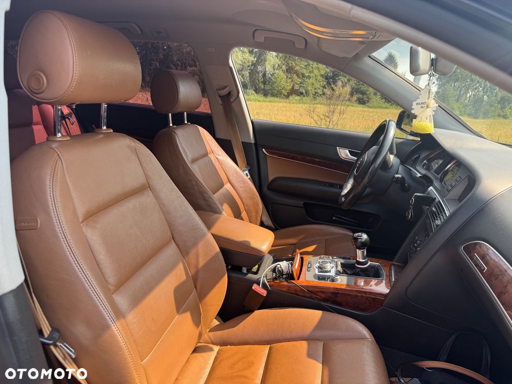 Audi A6 Avant 2.4 Quattro - 13