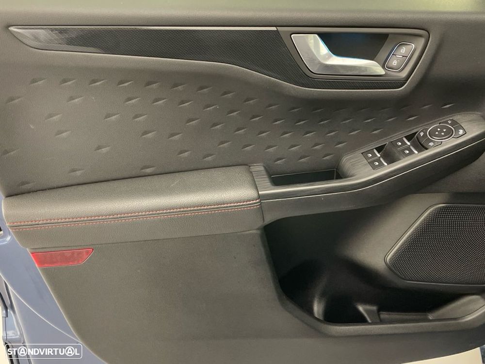 Ford Kuga 2.5 PHEV ST-Line — fotografia 16
