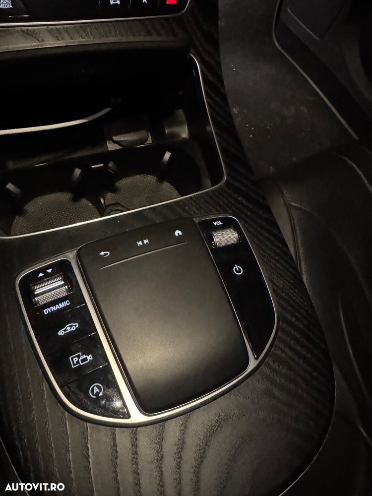 Mercedes-Benz CLS - 11