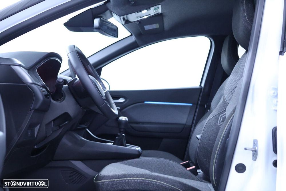 Renault Captur - 29