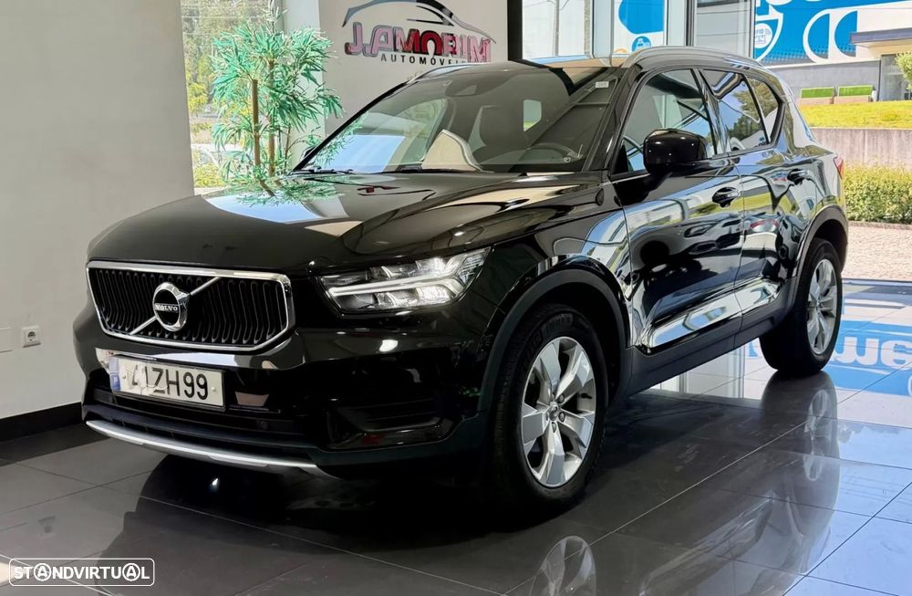 Volvo XC 40 1.5 T3 Momentum Plus