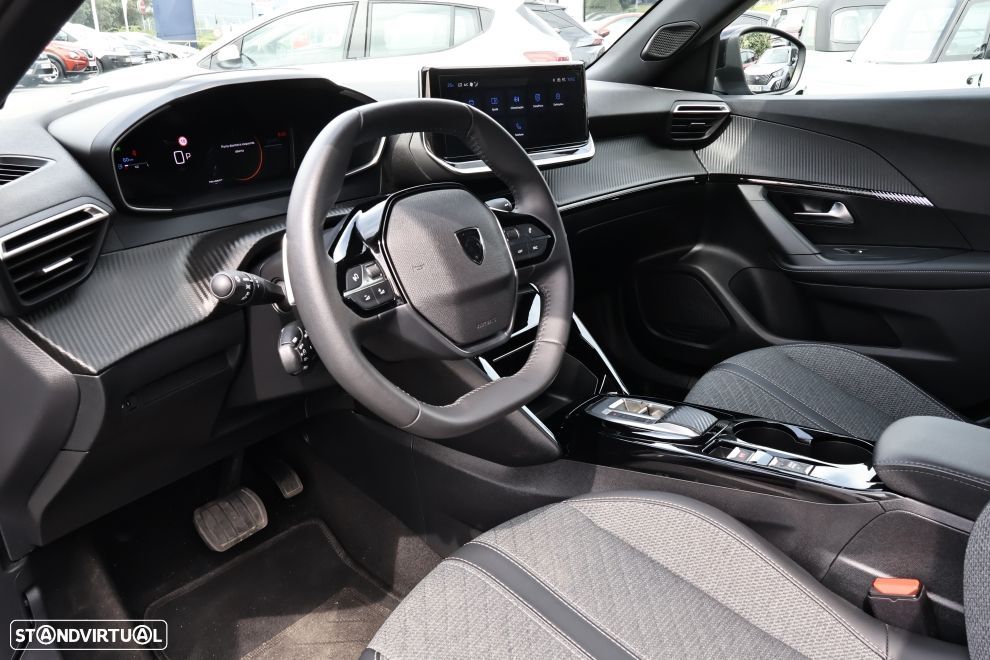 Peugeot 2008 1.2 Hybrid Allure e-DCS6 - 15