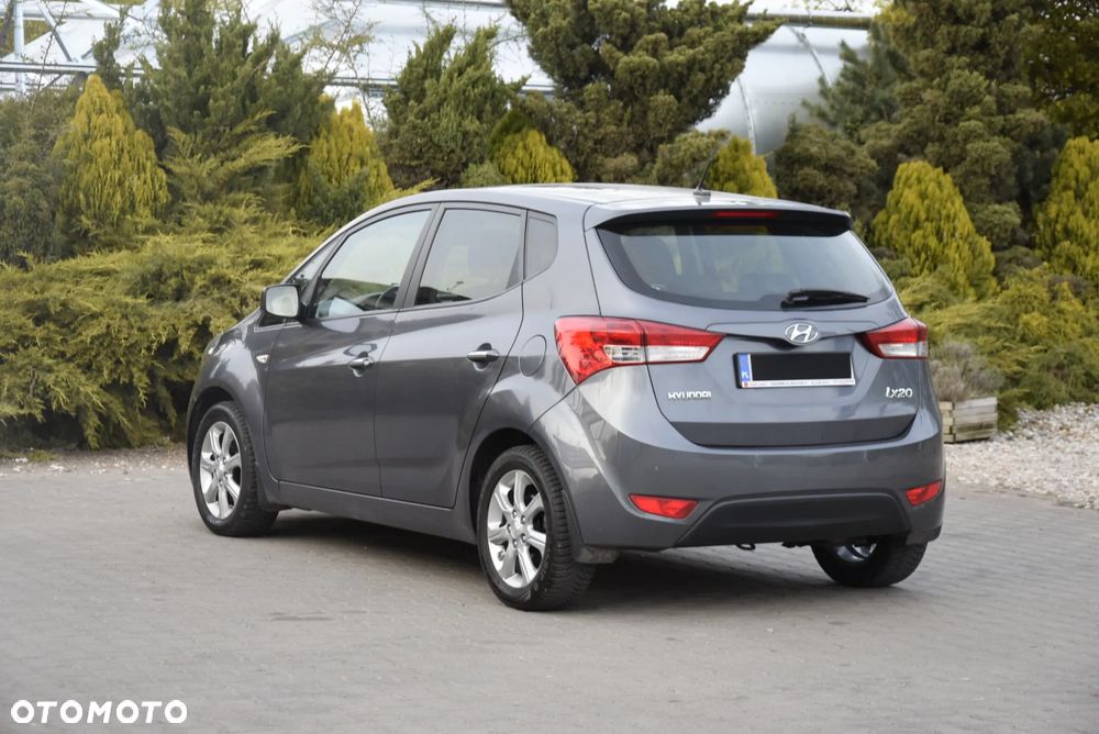 Hyundai ix20 - 24