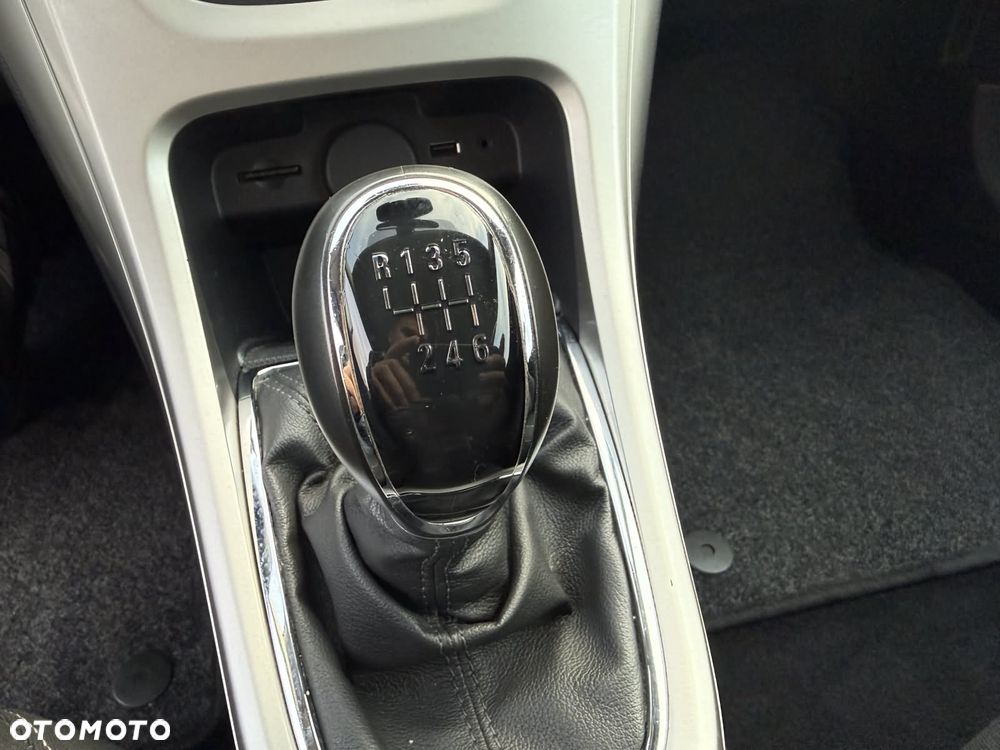 Opel Astra 1.4 Turbo - 30