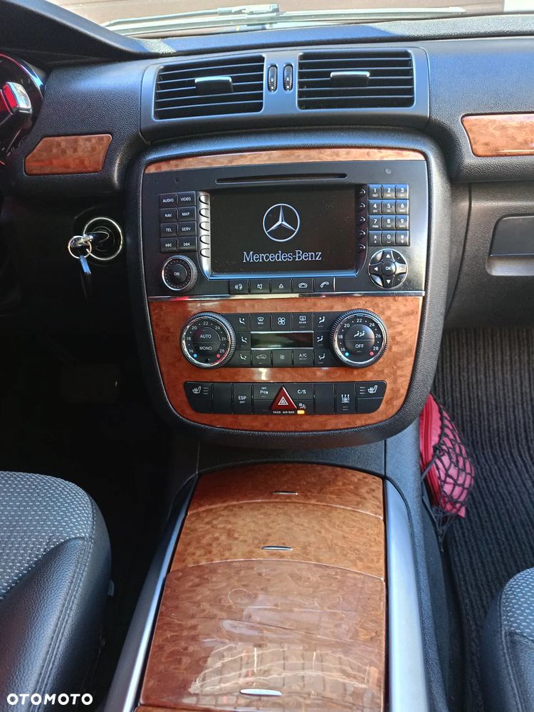 Mercedes-Benz Klasa R 320 CDI 4Matic 7G-TRONIC DPF - 34