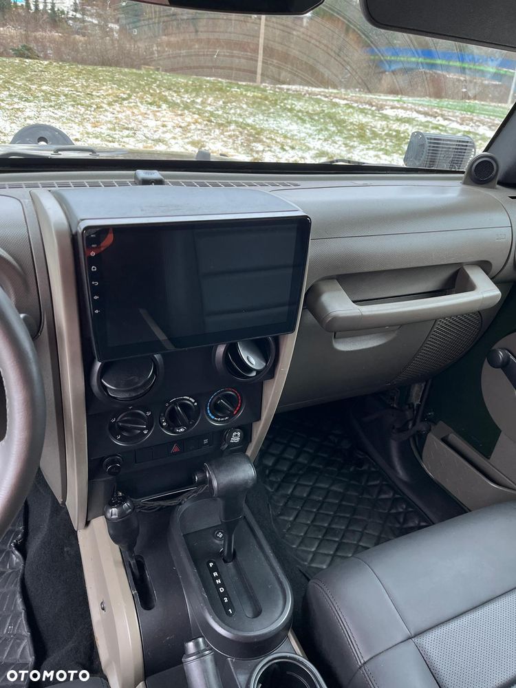 Jeep Wrangler - 20