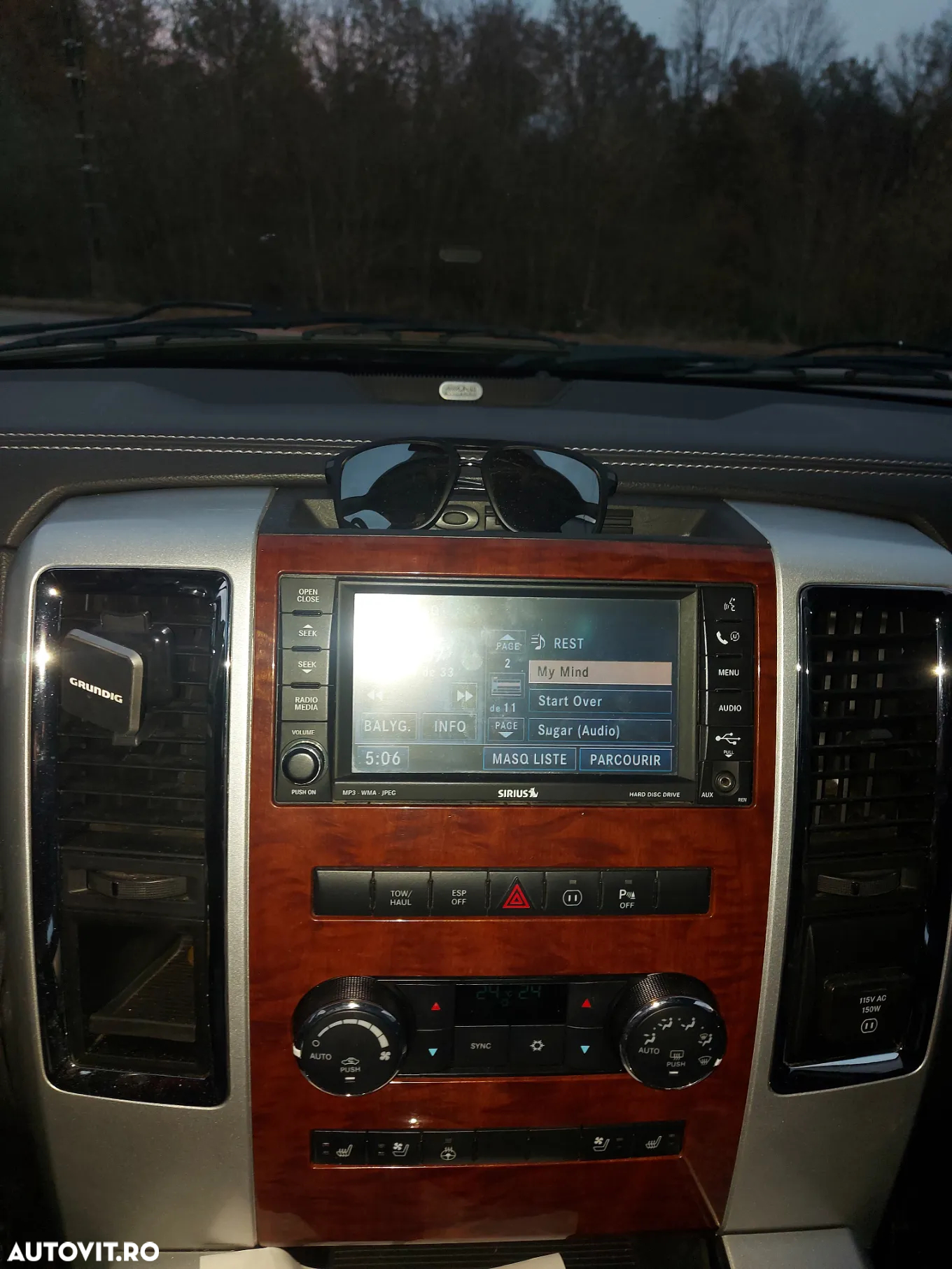 Dodge RAM - 8