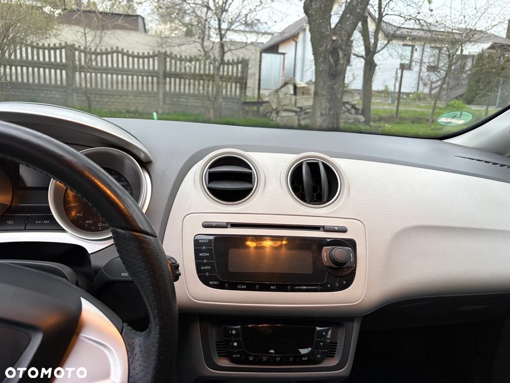 Seat Ibiza SC 1.4 16V Style - 25