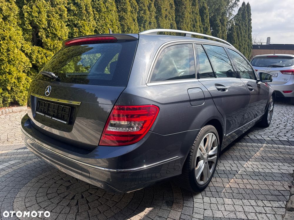Mercedes-Benz Klasa C 180 Kompressor Automatik BlueEFFICIENCY Avantgarde - 4