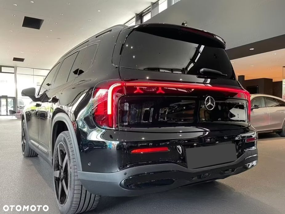 Mercedes-Benz GLB - 4