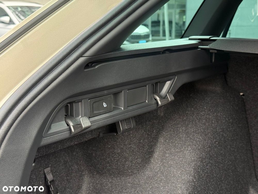 Skoda Octavia 1.5 TSI mHEV Sportline DSG - 31