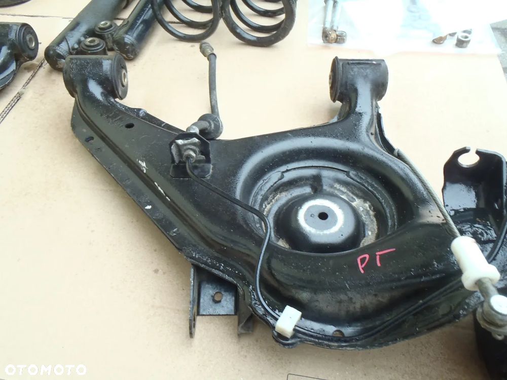 WAHACZ TYŁ TYLNY tujeja czop lewy Z BELKI ZAWIESZENIA FIAT SEICENTO CINqUECENTO lewy NIE MALOWANY ORYGINAŁ - 4