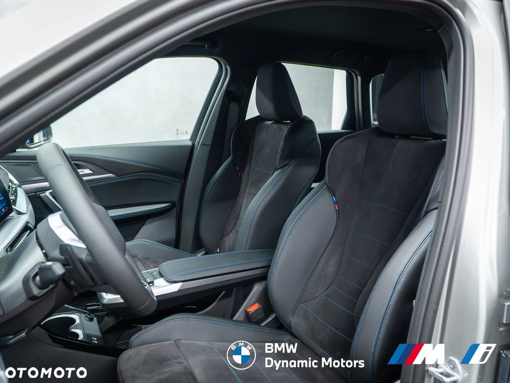 BMW iX1 eDrive20 M Sportpaket - 17